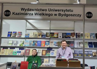 Stoisko Wydawnictwa UKW na 28. Międzynarodowych targach Książki w Krakowie
