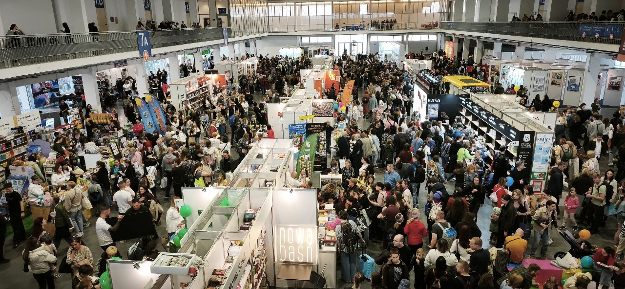 Tłum na Targach Książki w Poznaniu Tłum na Targach Książki w Poznaniu